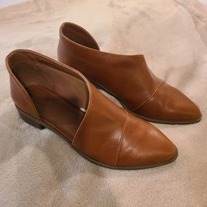 *NEW* Universal Thread Faux Leather Cut Off Booties, Cognac Women's Size 6.5